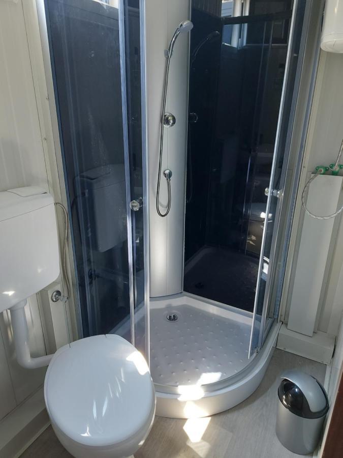Mobile Home Luna Senj  Luaran gambar